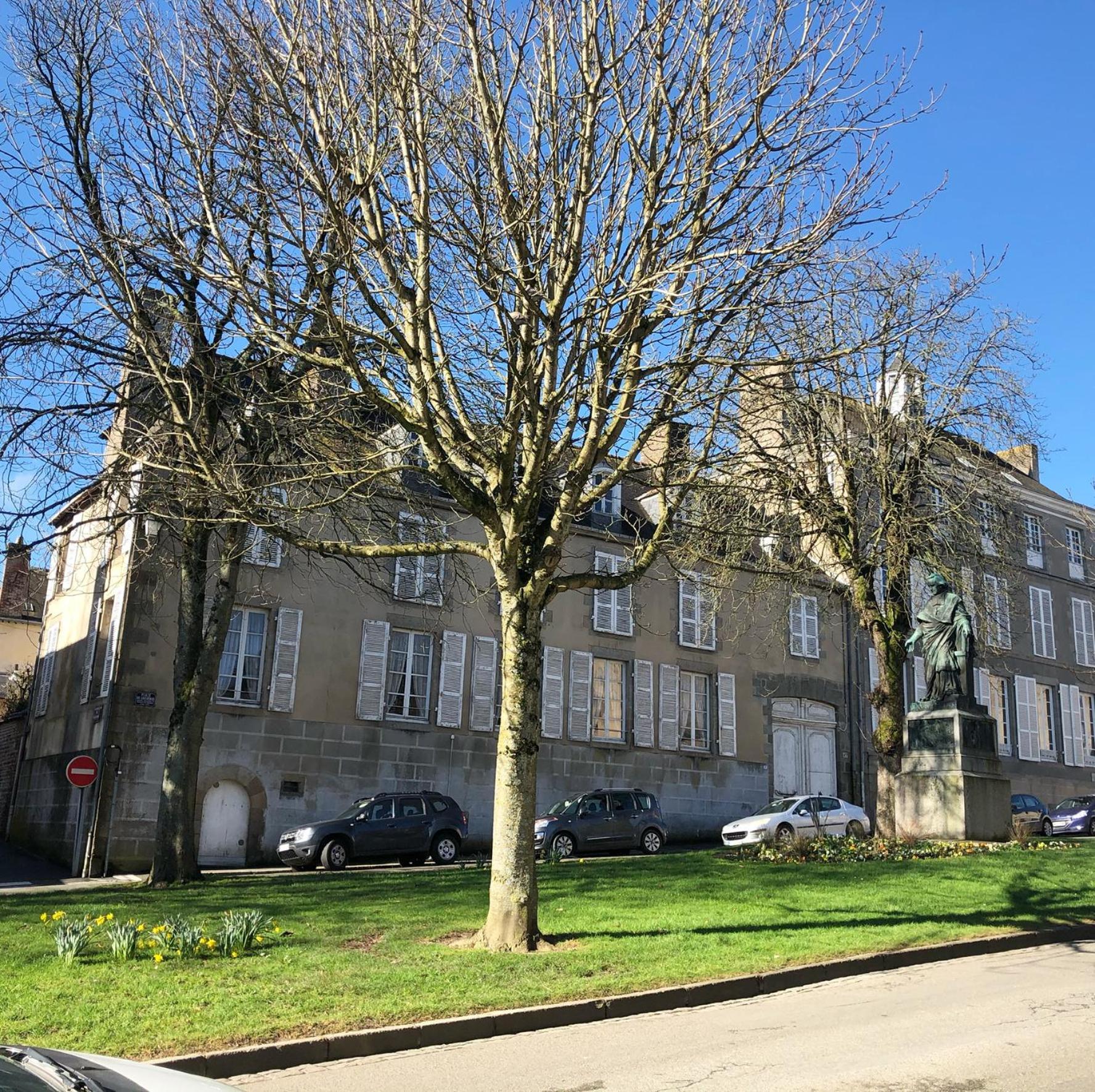 L'Hotel De Herce Chambre D'Hote Mayenne Bagian luar foto
